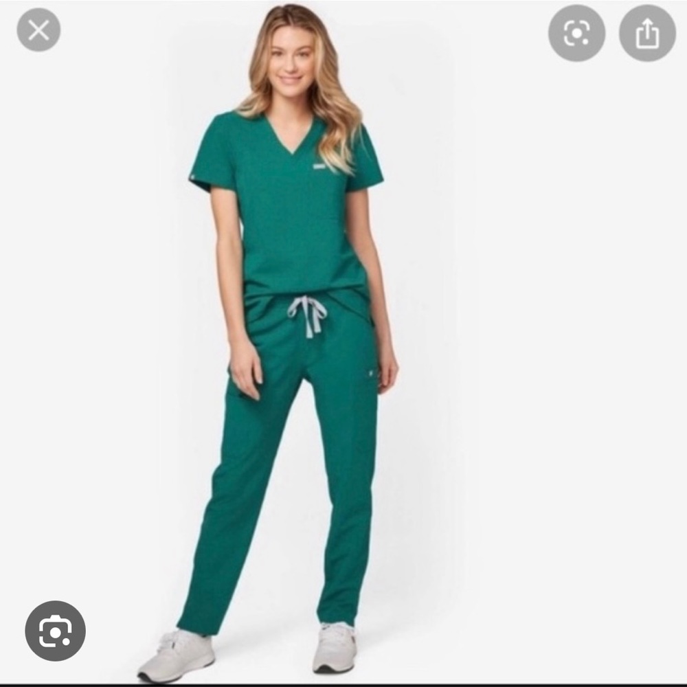 Women’s Figs Hunter Green scrubs set, limited edition